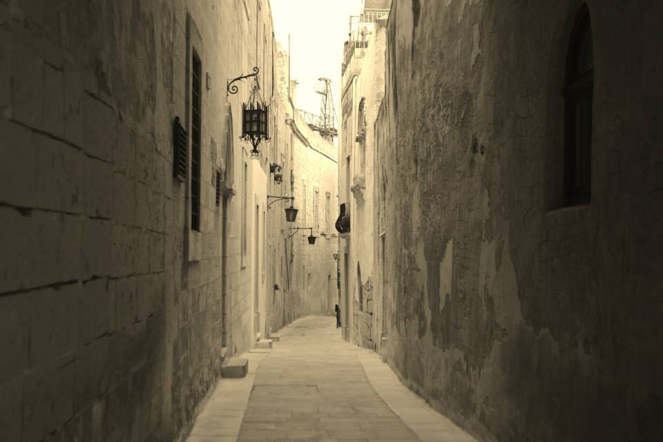 Gränderna i Mdina, som kallas för den tysta staden för att här är det alldeles tyst att gå.