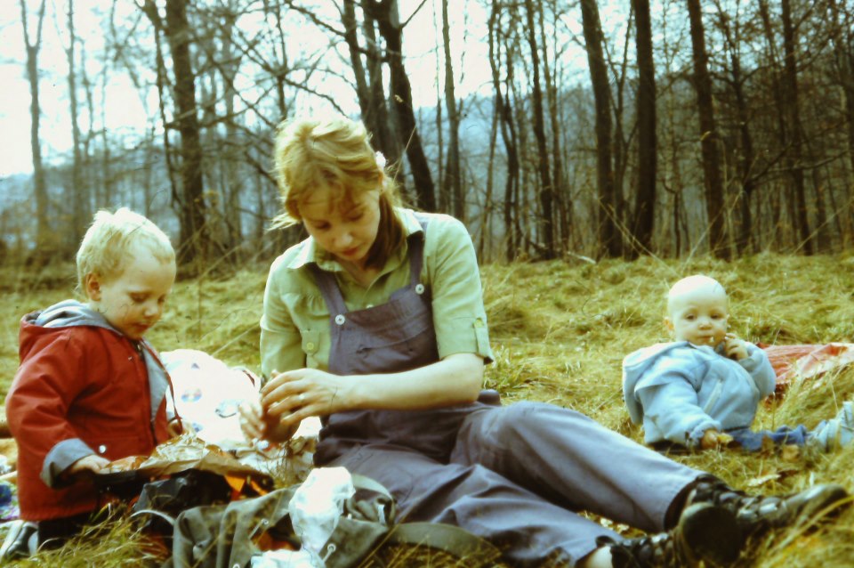 188405_10151565716754188_1148603602_n