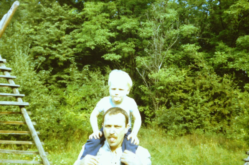 576937_10151565705479188_1673473550_n