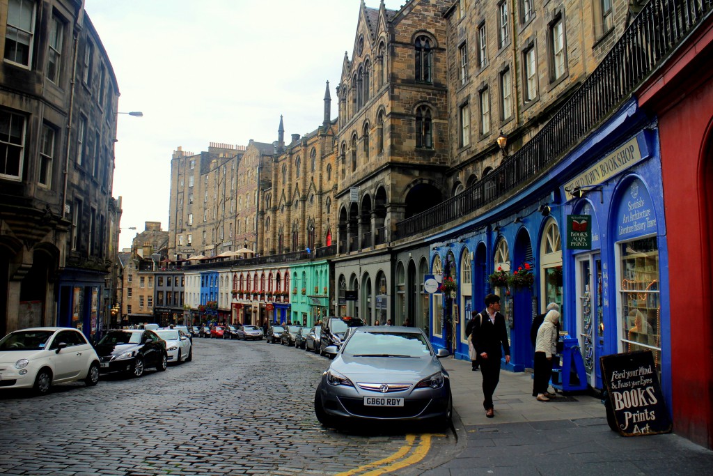 Vandrade planlöst runt på små gator i Edinburgh. Bild: Josefine