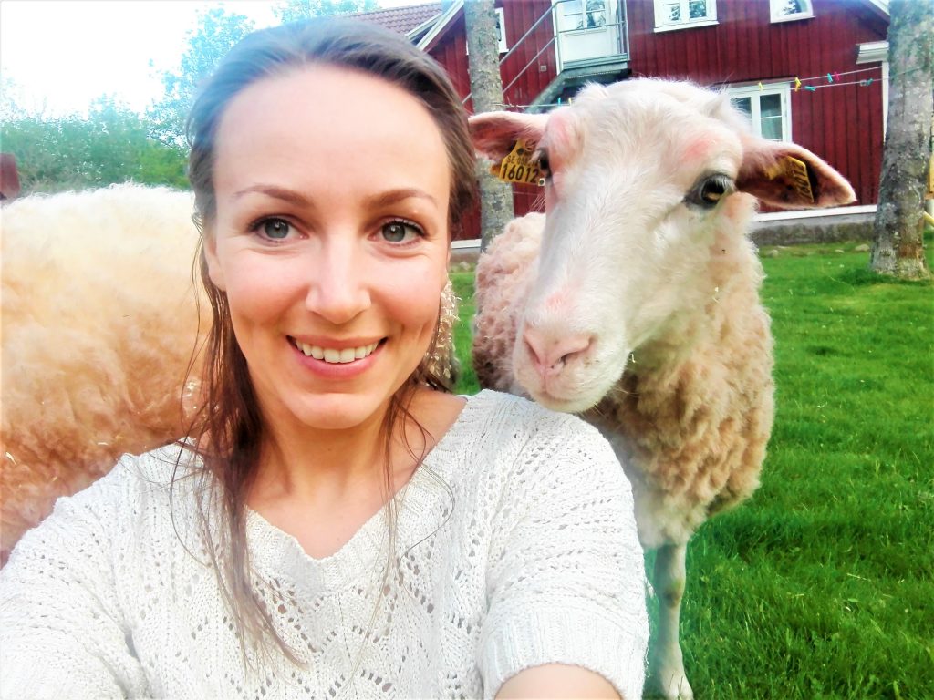 ...fick besök när jag fotade Vego Magasinet av Joel och Pfanni <3