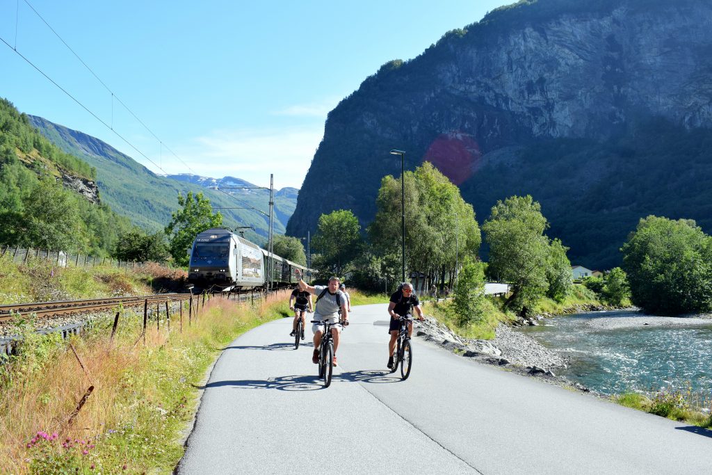 Flåm är en populär destination för cykelturister. Foto: Josefine Nilsson
